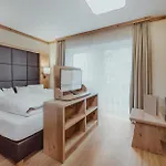 アパート Panorama-im Bademantel Direkt In Alpentherme バート・ホーフガシュタイン